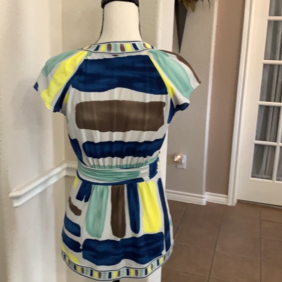 BCBGMAXAZRIA blue, green, brown & yellow geometric striped short sleeve top - Picture 3 of 17